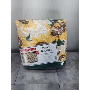 Vintage Basics Floral Print Blanket King / Queen Size Owen Basics 102" X 90" NEW